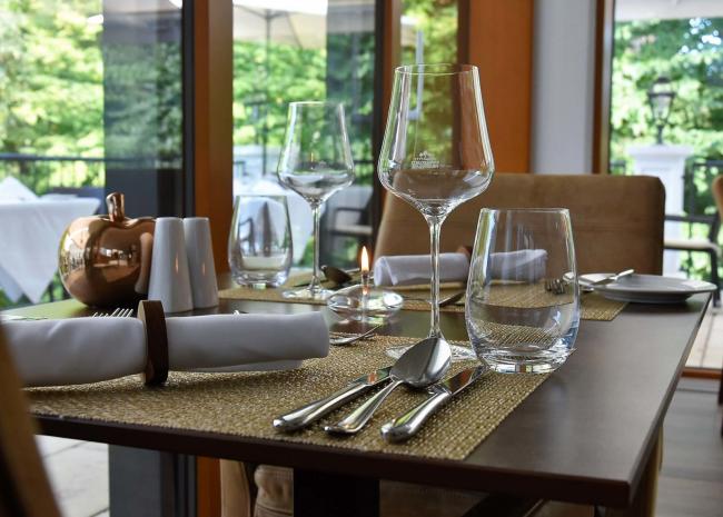 Restaurant table
